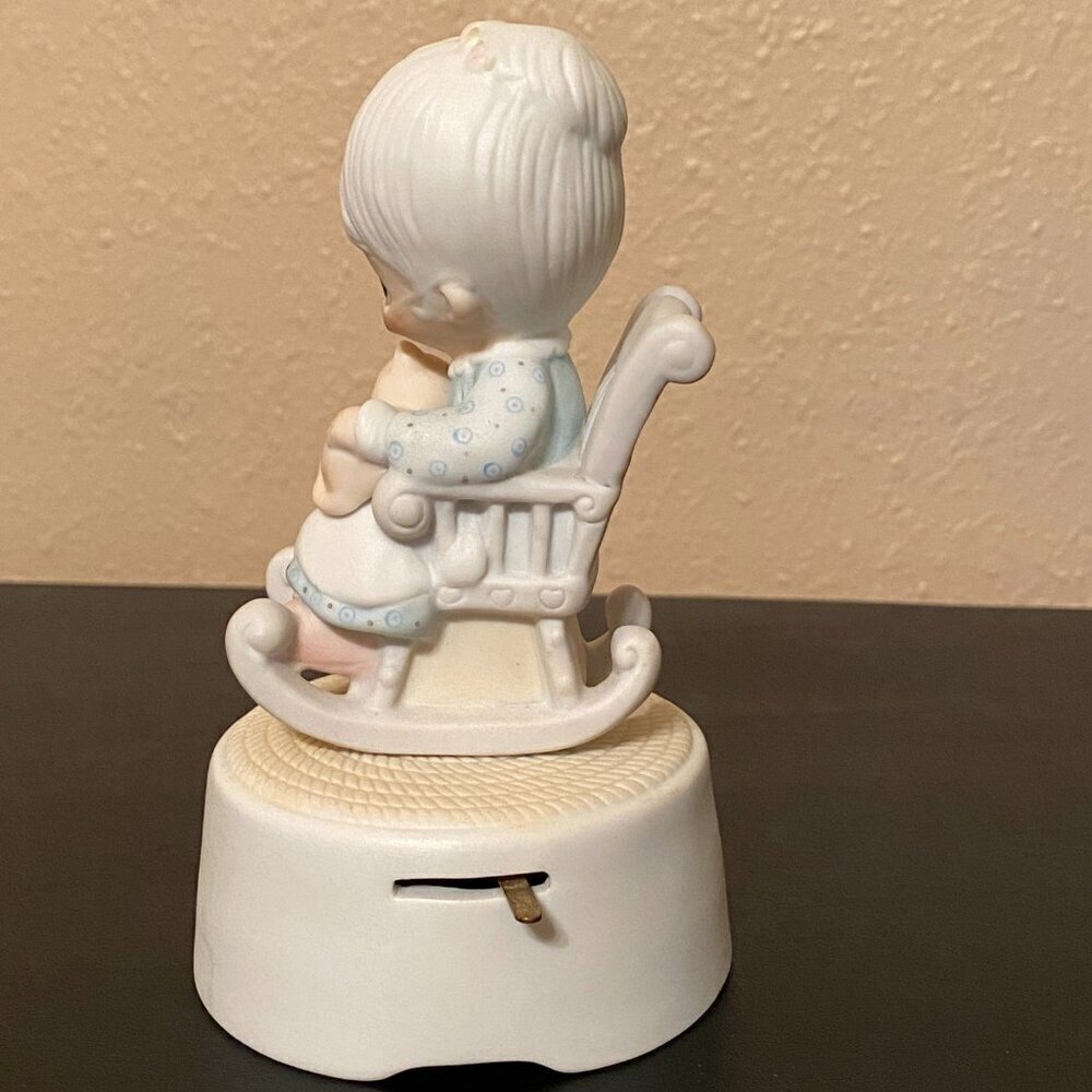 Vintage The Purrfect Grandma Precious Moments ALWAYS IN MY HEART Music Box 1981 - Picture 4 of 11
